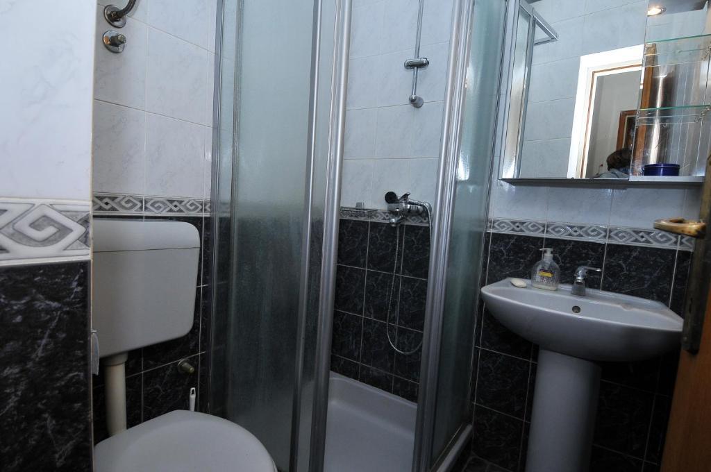 Family House Lise Apartment Mlini Phòng bức ảnh